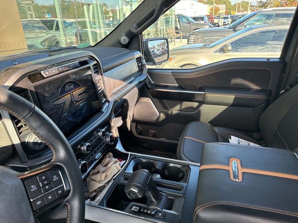 2023 Ford F-150 Platinum photo 4
