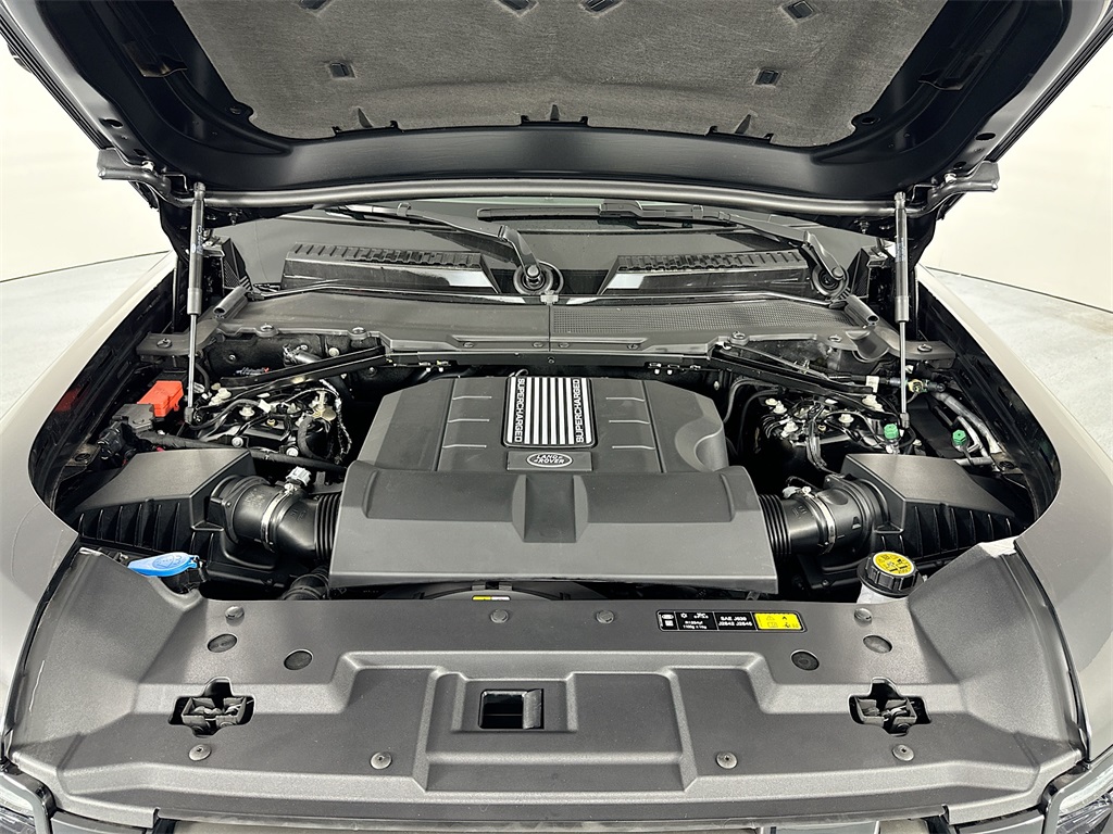 2025 Land Rover Defender 110 X-Dynamic SE photo 20