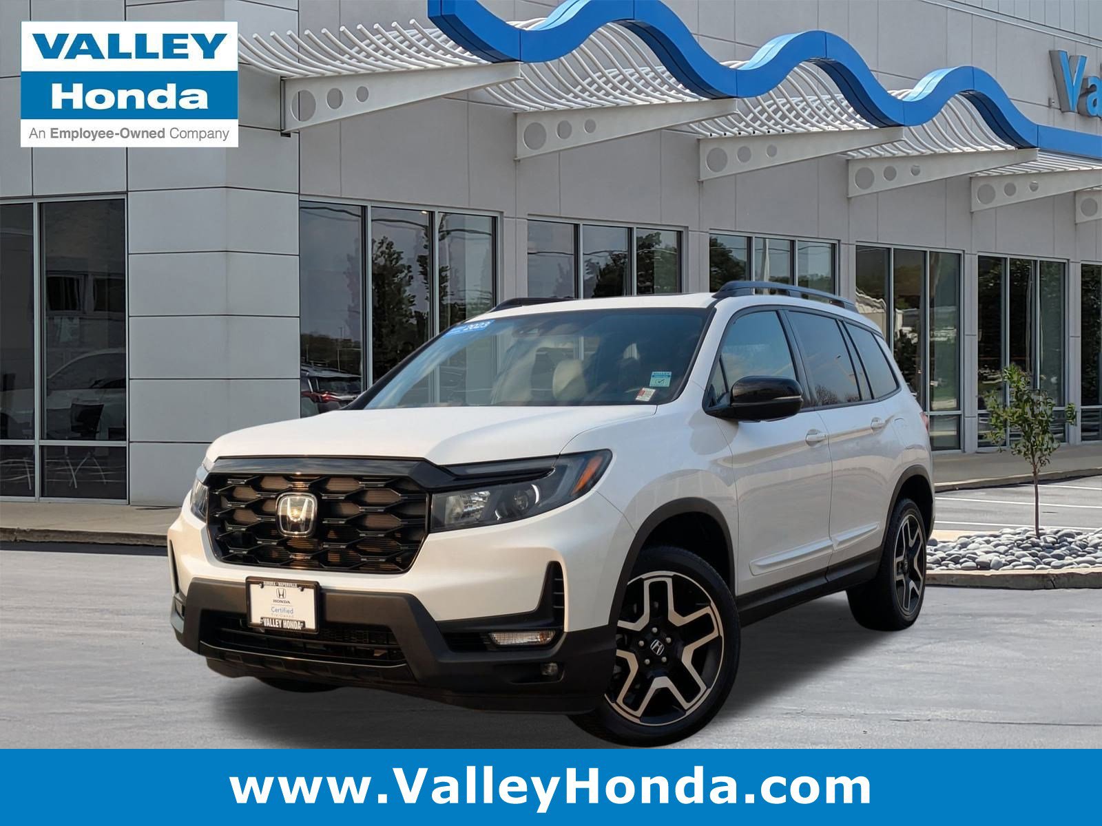 2023 Honda Passport Elite's photo