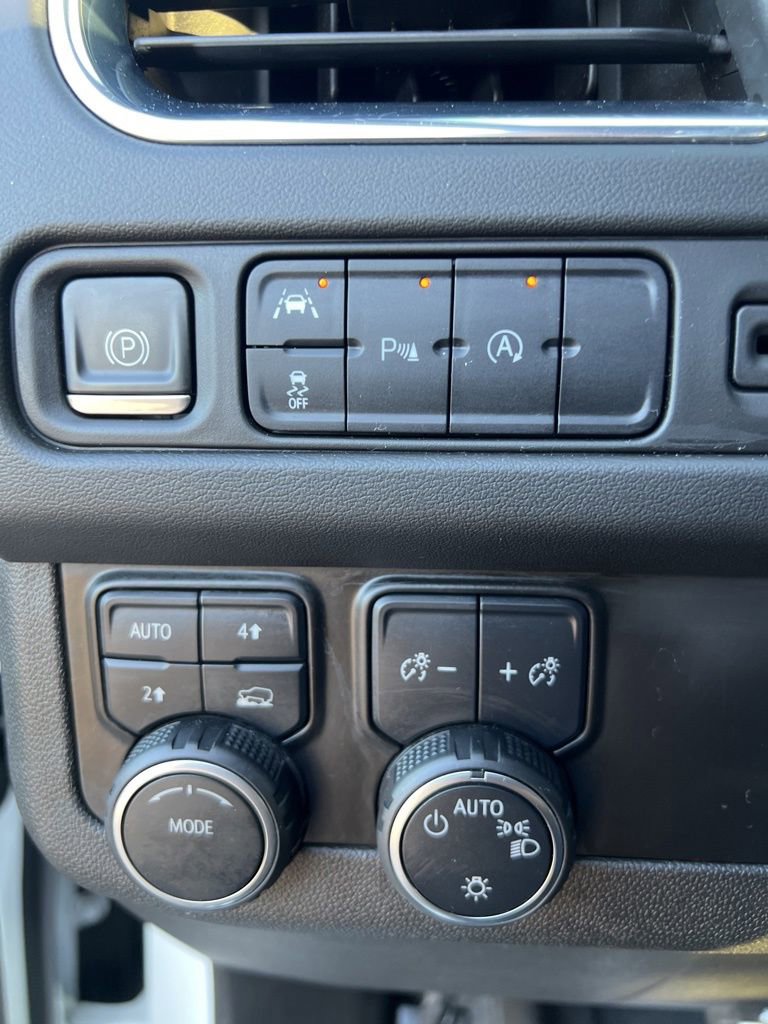 2023 Chevrolet Tahoe LT photo 14