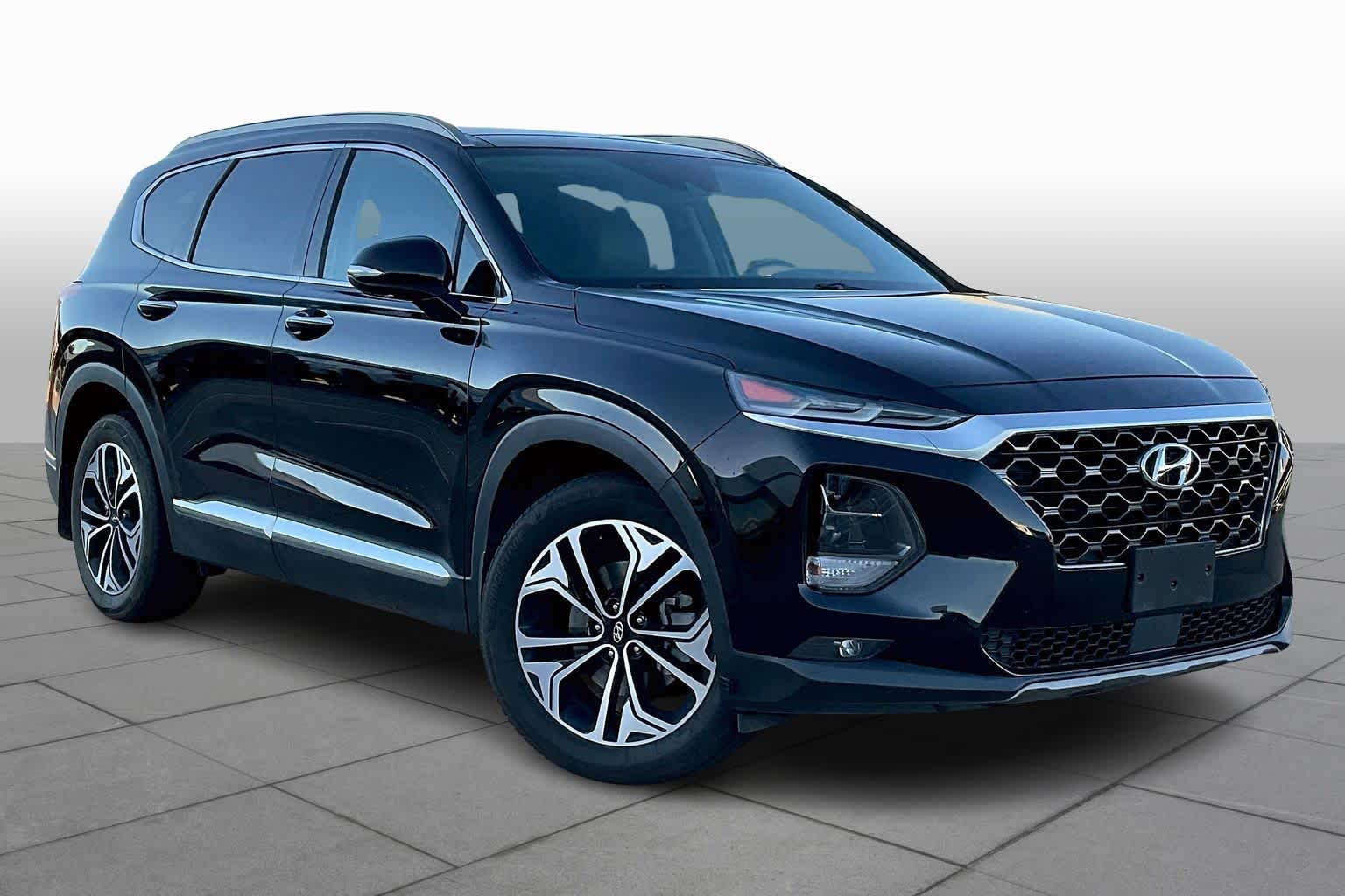 2020 Hyundai Santa Fe SEL photo 2