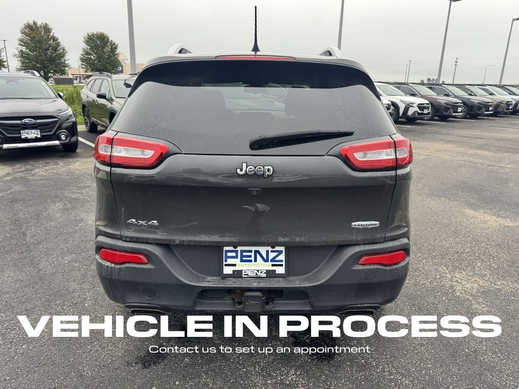 2017 Jeep Cherokee Latitude photo 4