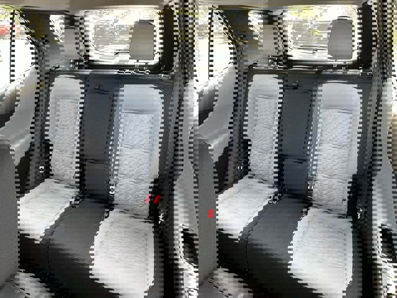 2018 Chevrolet Equinox LS photo 23