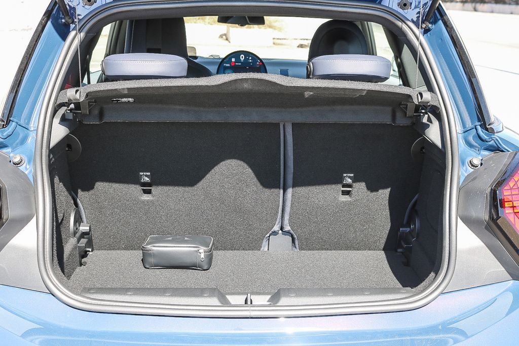 2025 Mini Cooper 2 Door Hardtop Signature photo 21