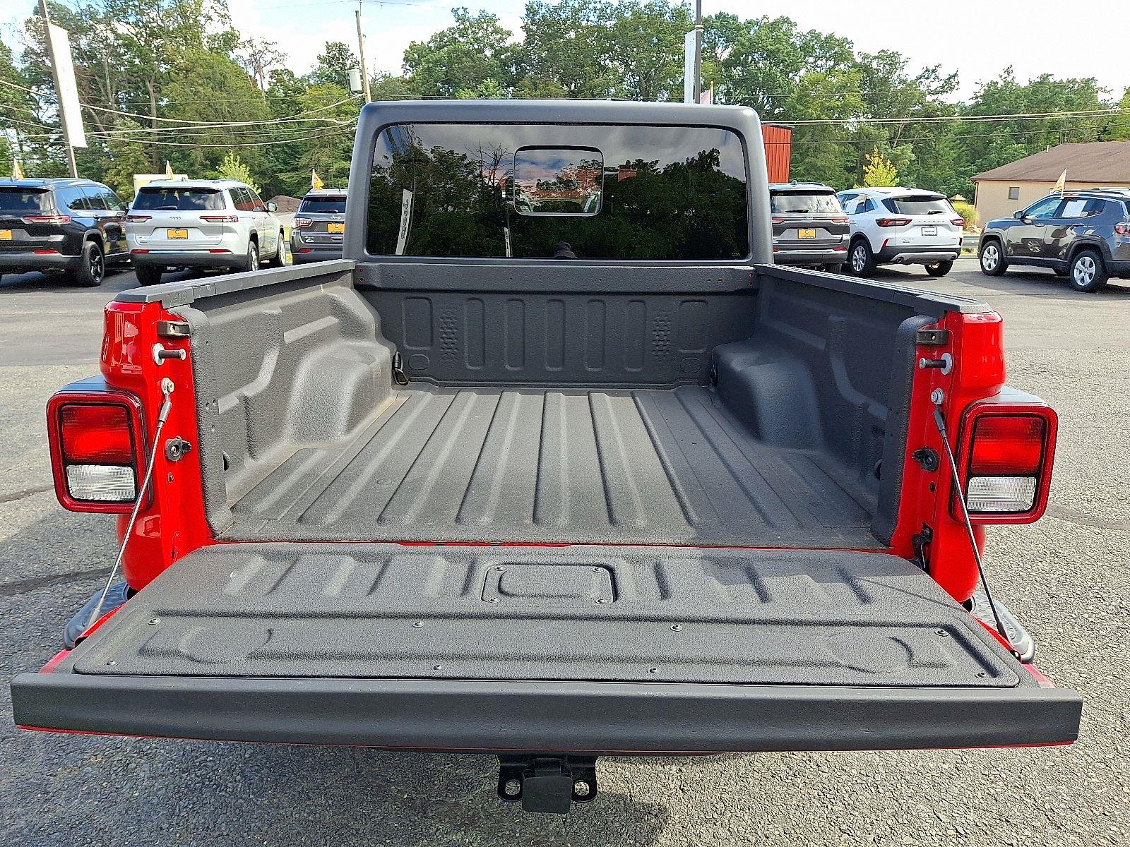 2021 Dodge Hornet R/T photo 26