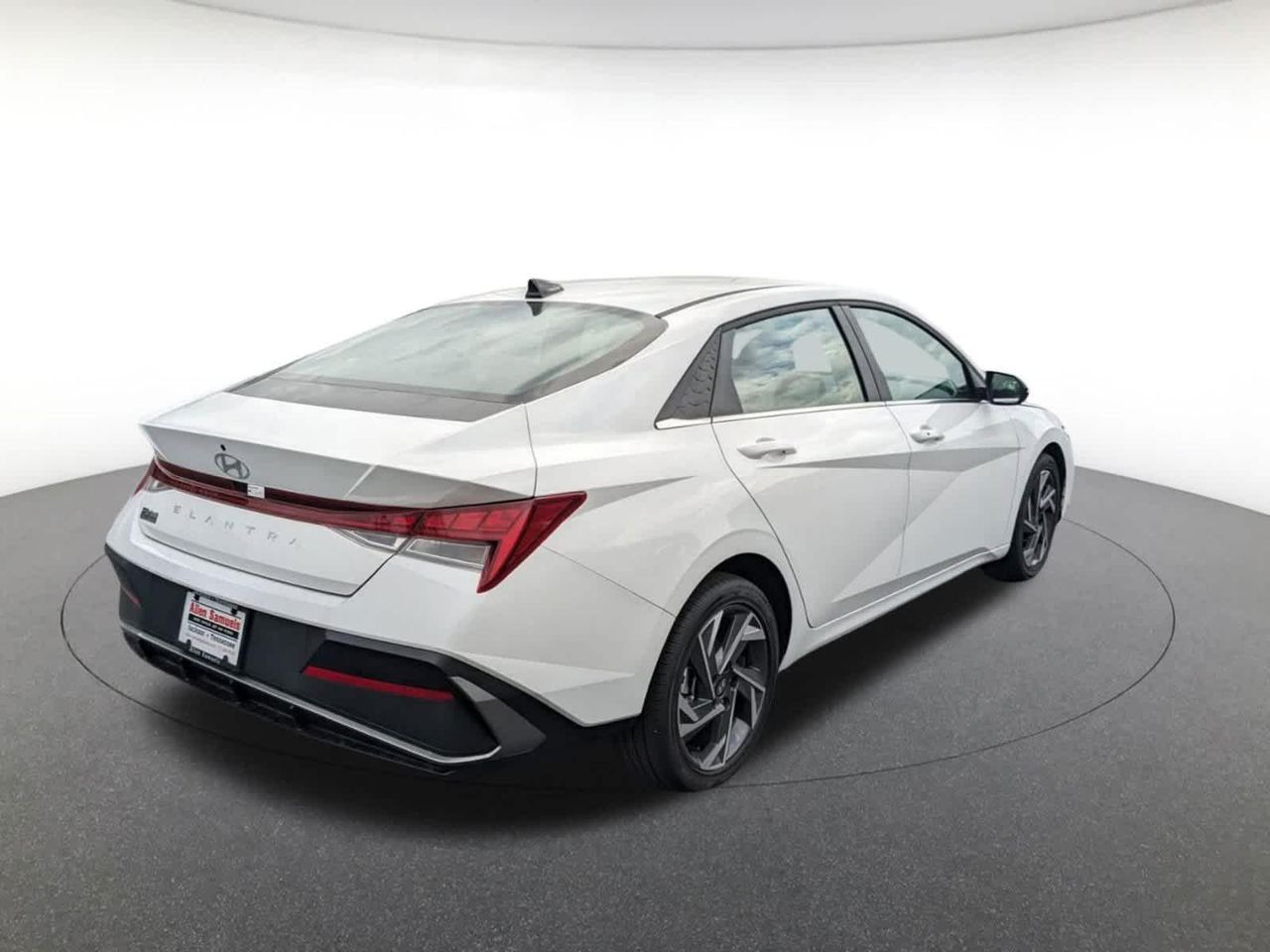 2025 Hyundai Elantra SEL Convenience photo 4