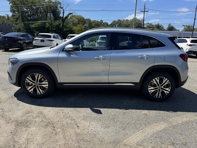 2026 Mercedes Benz GLA 250 4MATIC photo 4