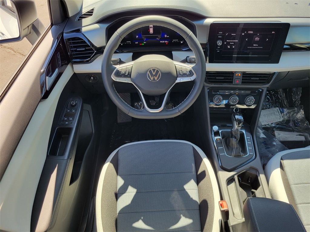 2025 Volkswagen Taos S photo 8