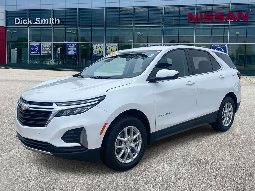 2024 Chevrolet Equinox LT photo 3