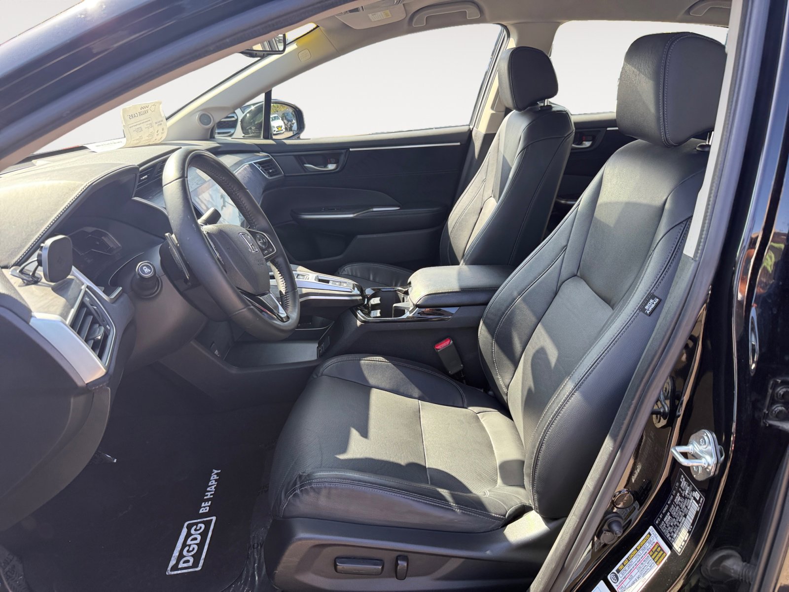 2018 Honda Clarity Plug-In Hybrid Touring photo 10