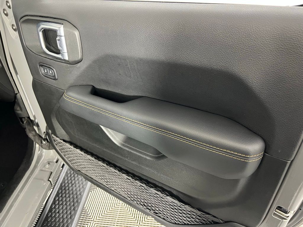 2022 Jeep Wrangler Unlimited Sahara High Altitude 4xe photo 32