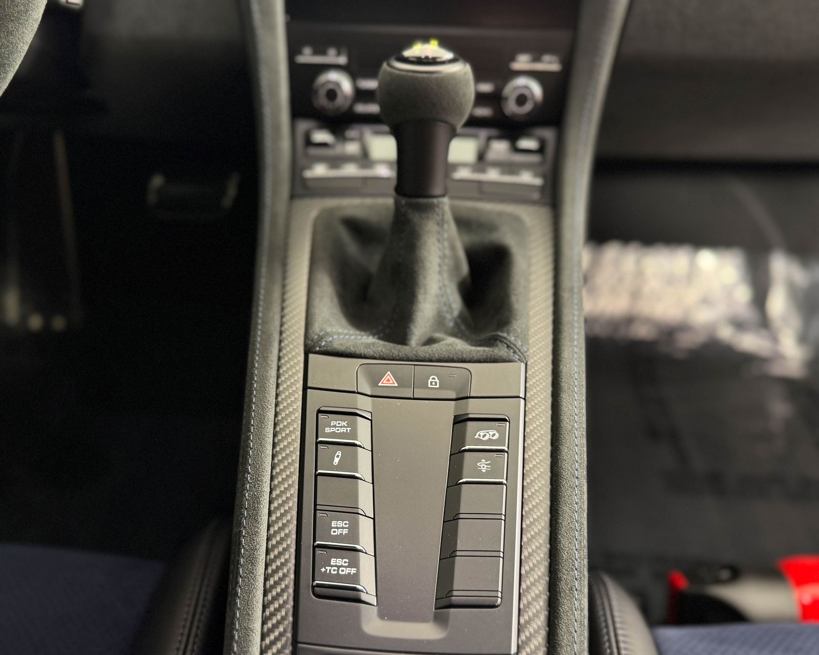 2024 Porsche Cayman GT4 RS photo 19