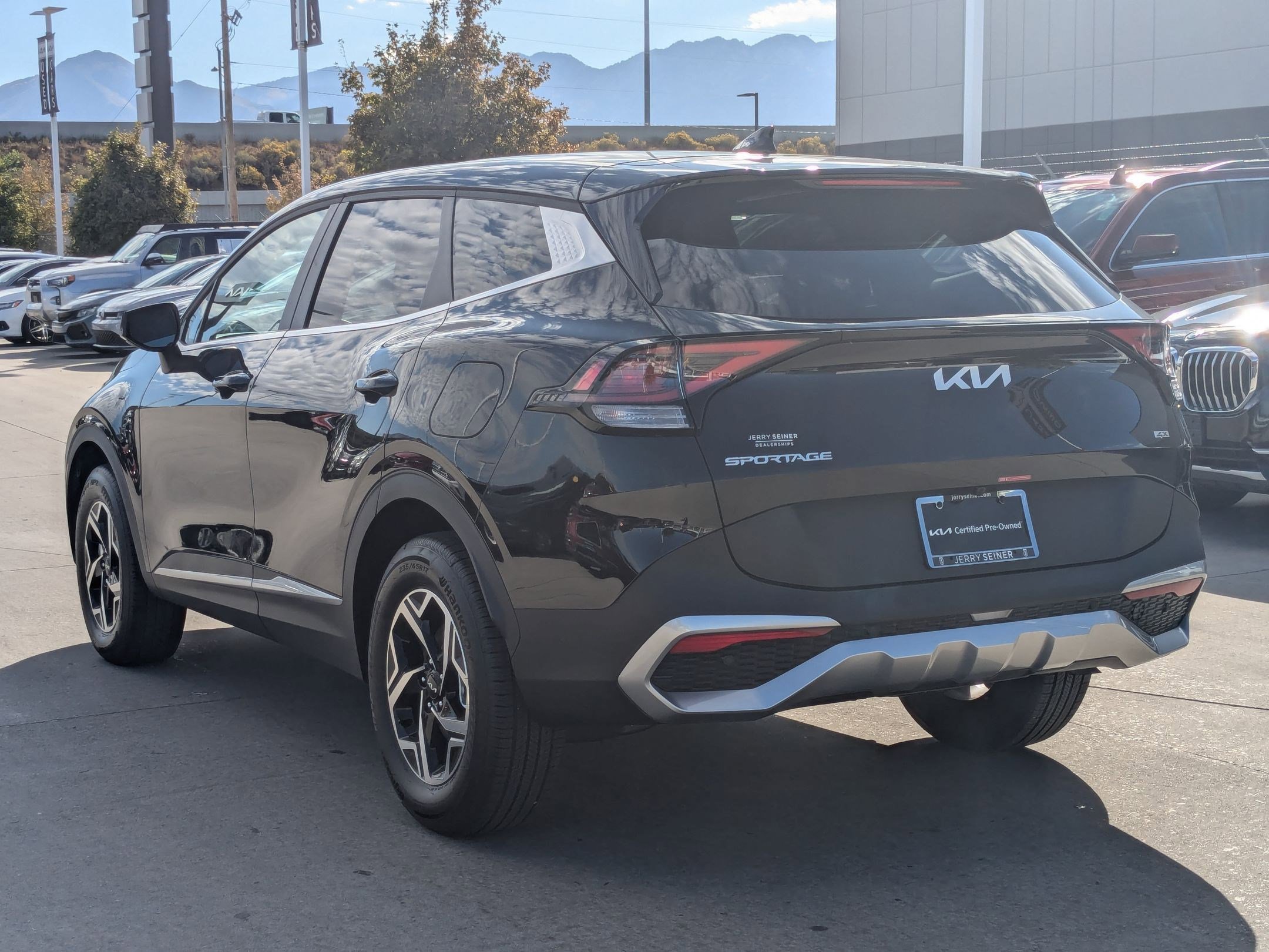 2025 Kia Sportage LX photo 4