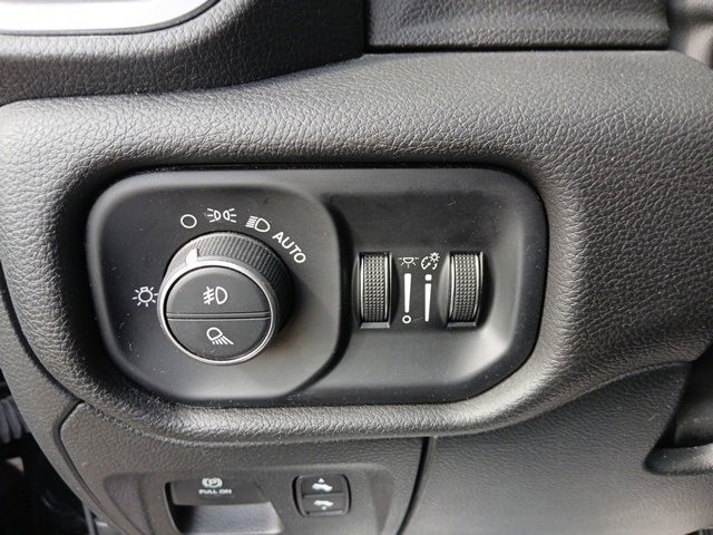 2025 Ram 1500 Laramie photo 11