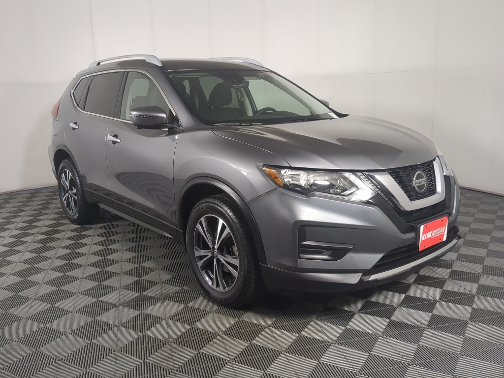 2019 Nissan Rogue SV photo 2
