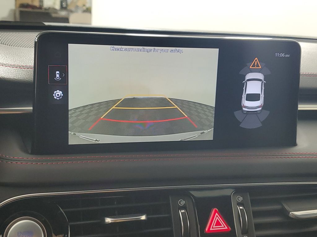 2022 Genesis G70 3.3T photo 17