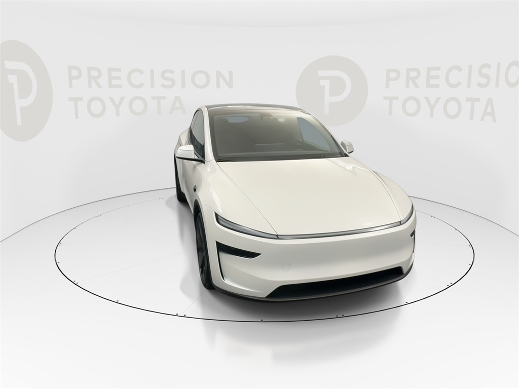 2026 Tesla Model Y Long Range photo 5