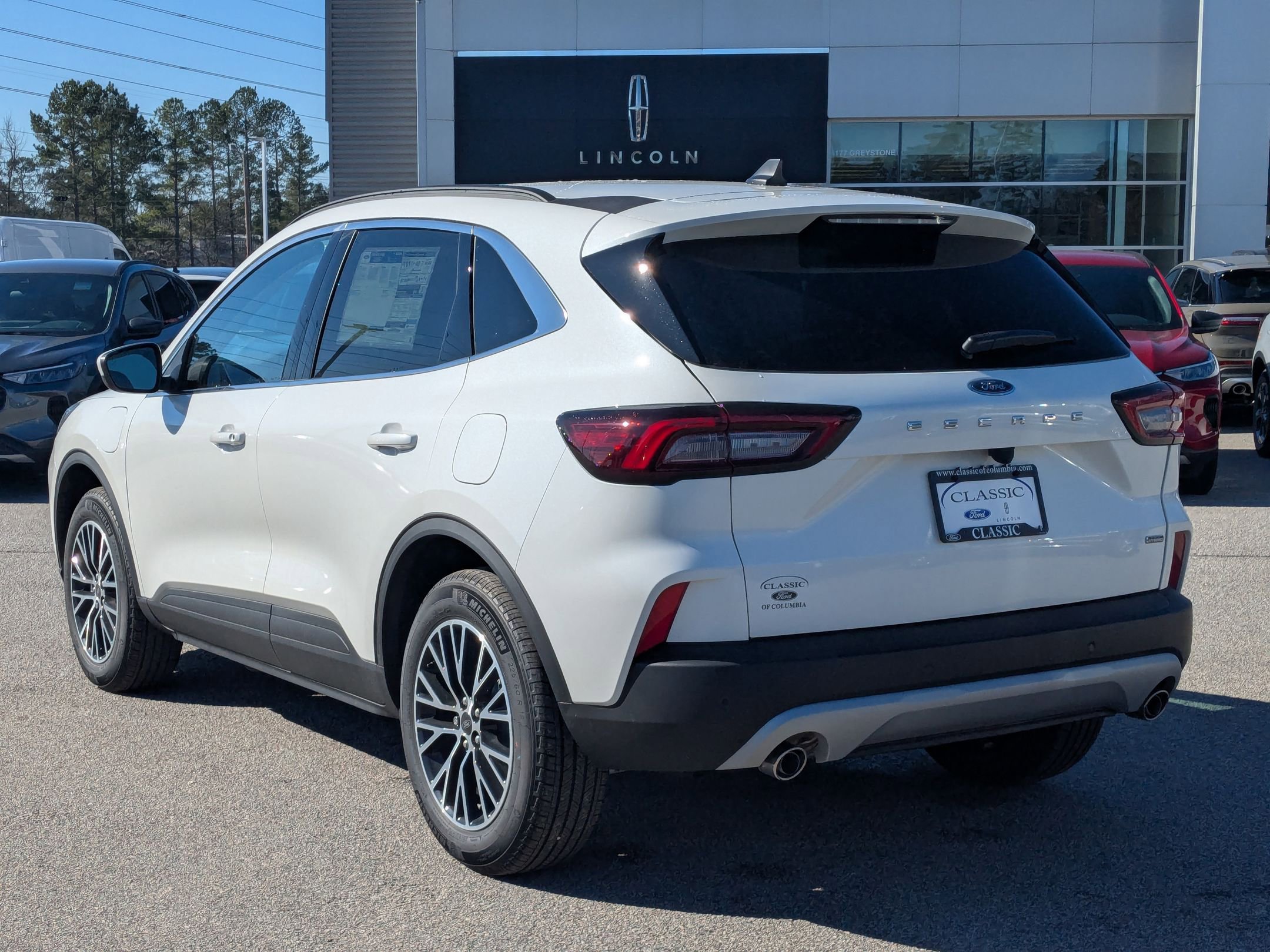 2025 Ford Escape Plug-In Hybrid SE photo 7