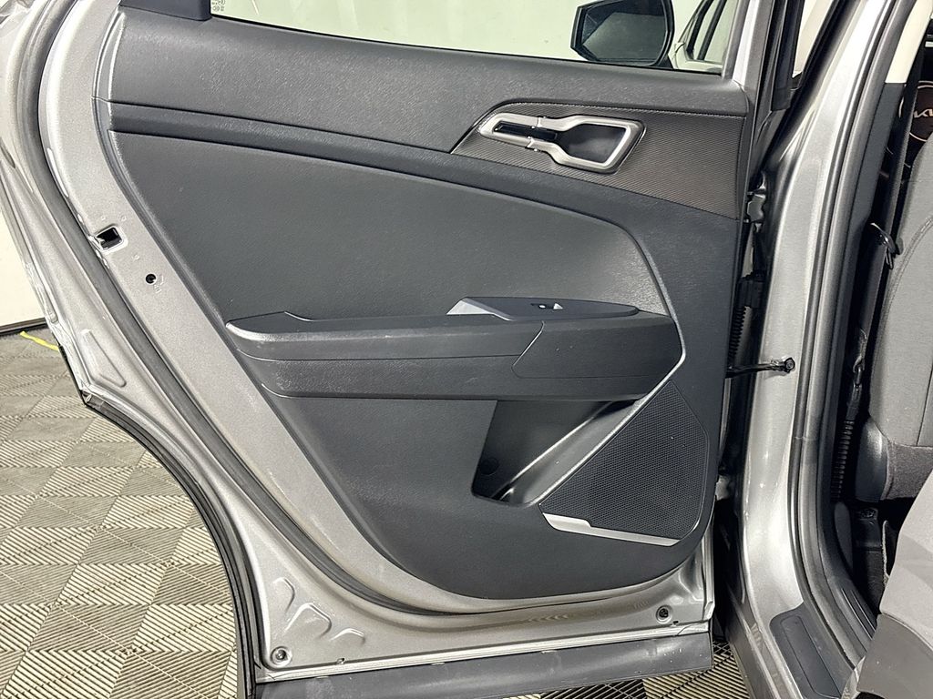 2023 Kia Sportage LX photo 18