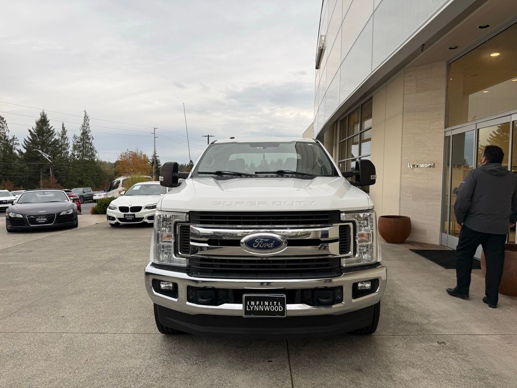 2019 Ford F-350 XL photo 3