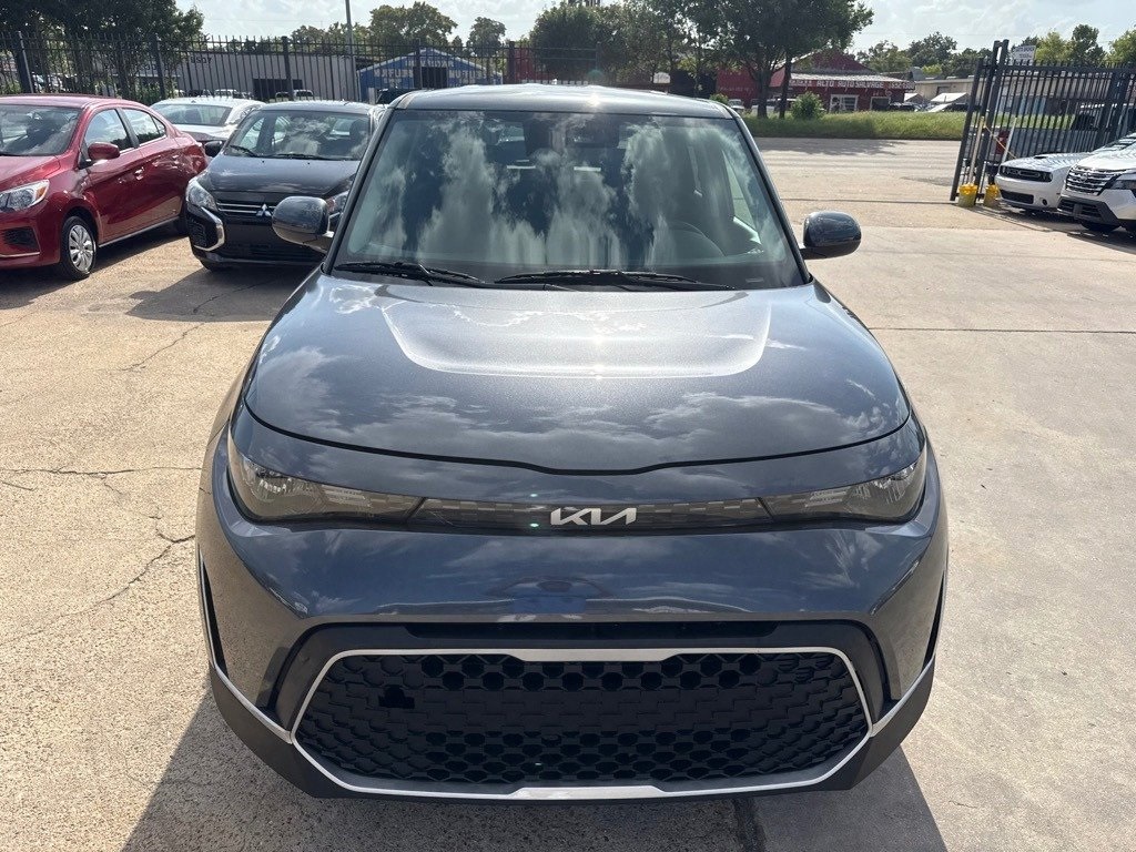 Used 2023 Kia Soul LX with VIN KNDJ23AU4P7885628 for sale in Kansas City