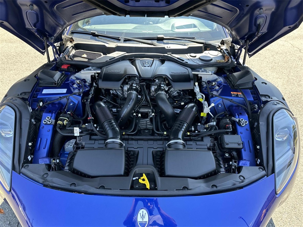 2024 Maserati Granturismo Modena photo 13