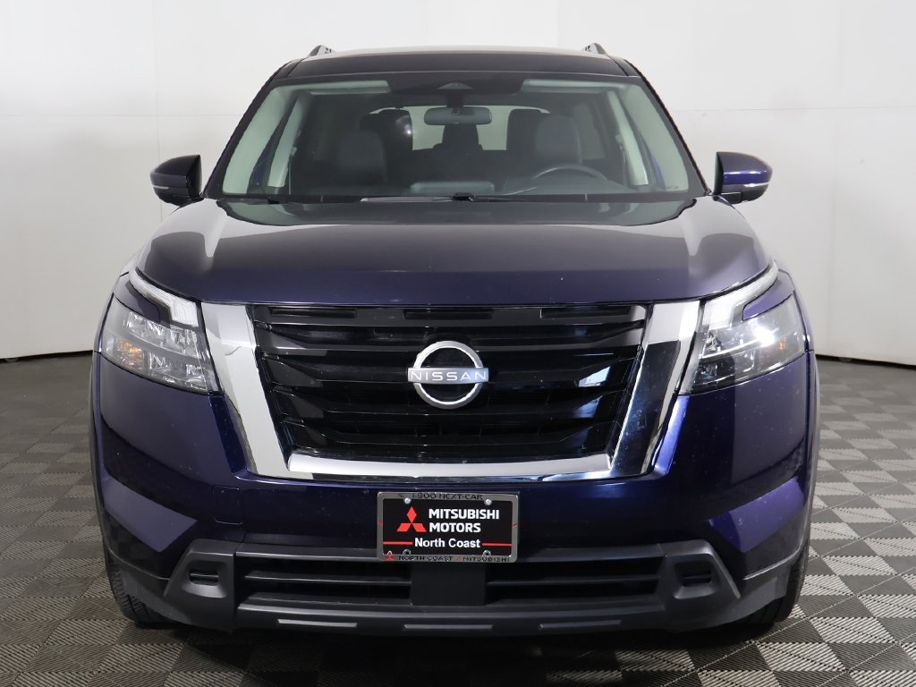 2024 Nissan Pathfinder SV photo 8