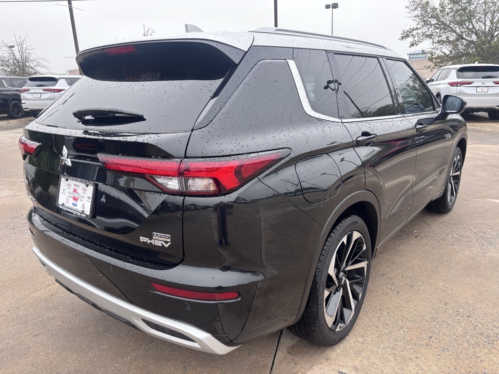 2024 Mitsubishi Outlander PHEV Platinum photo 9