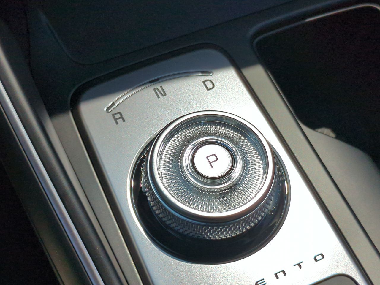 2025 Kia Sorento Hybrid EX photo 12