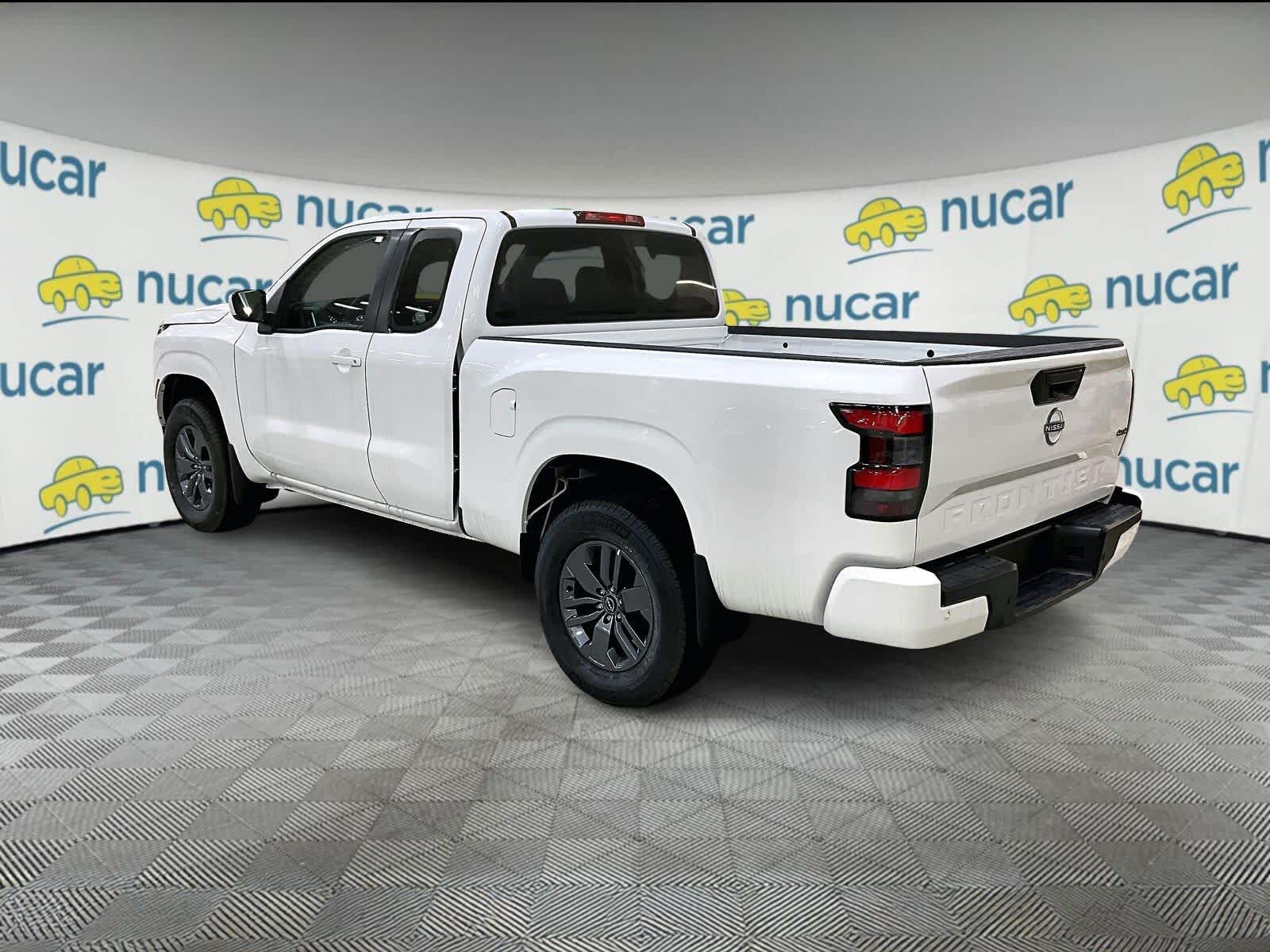 2025 Nissan Frontier SV photo 3