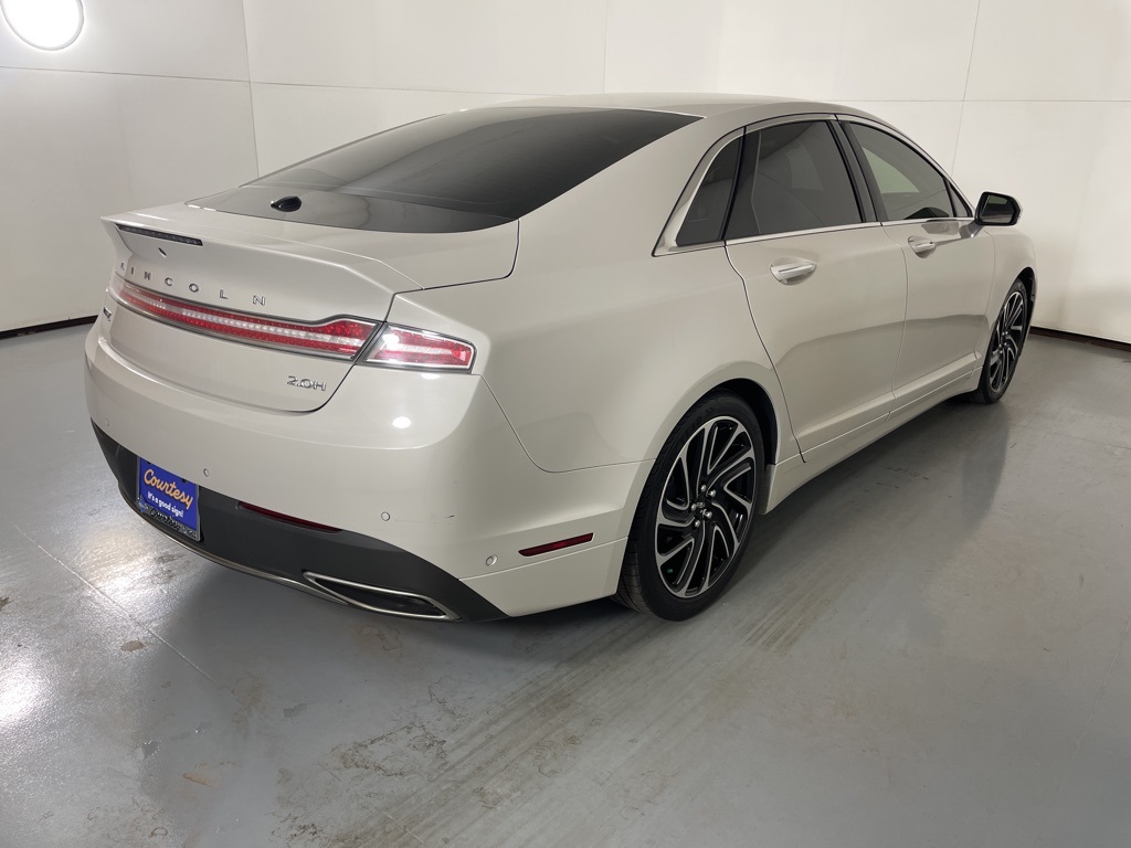 2020 Lincoln MKZ Hybrid Reserve photo 8