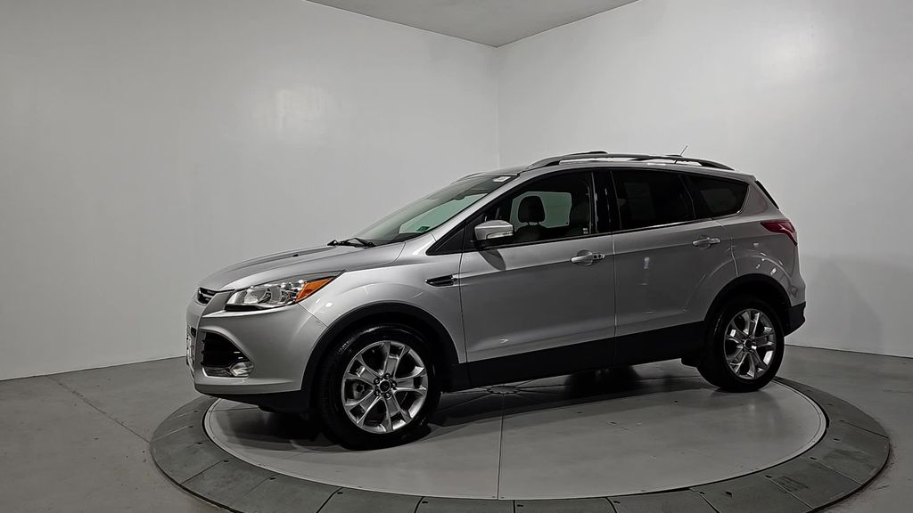 2014 Ford Escape Titanium photo 2