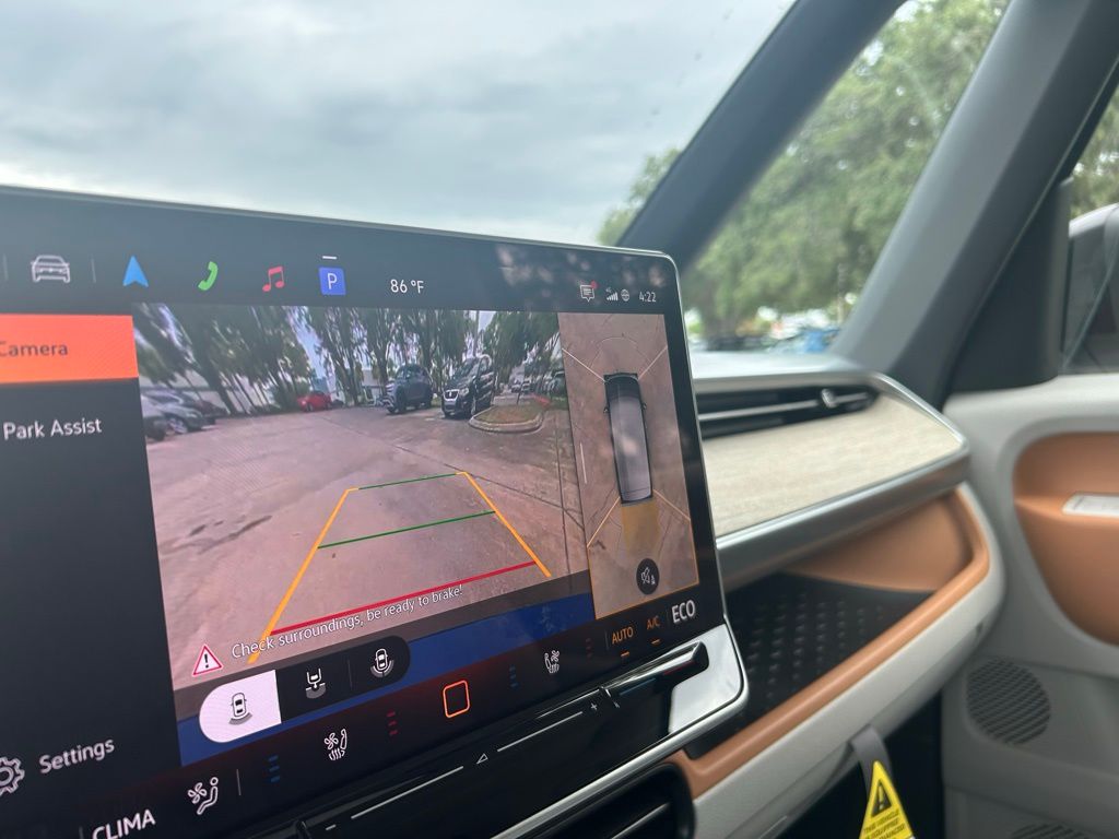 2025 Volkswagen ID. Buzz Pro Plus photo 13