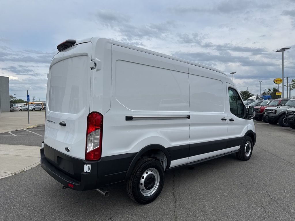 2025 Ford Transit photo 3