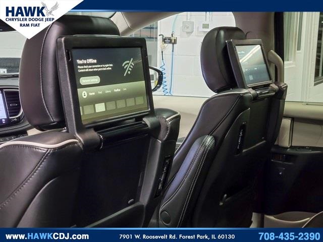 2023 CHRYSLER PACIFICA - Image 13