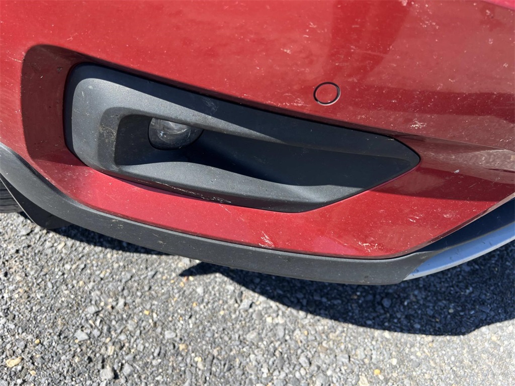 2019 Volvo XC40 Momentum photo 8