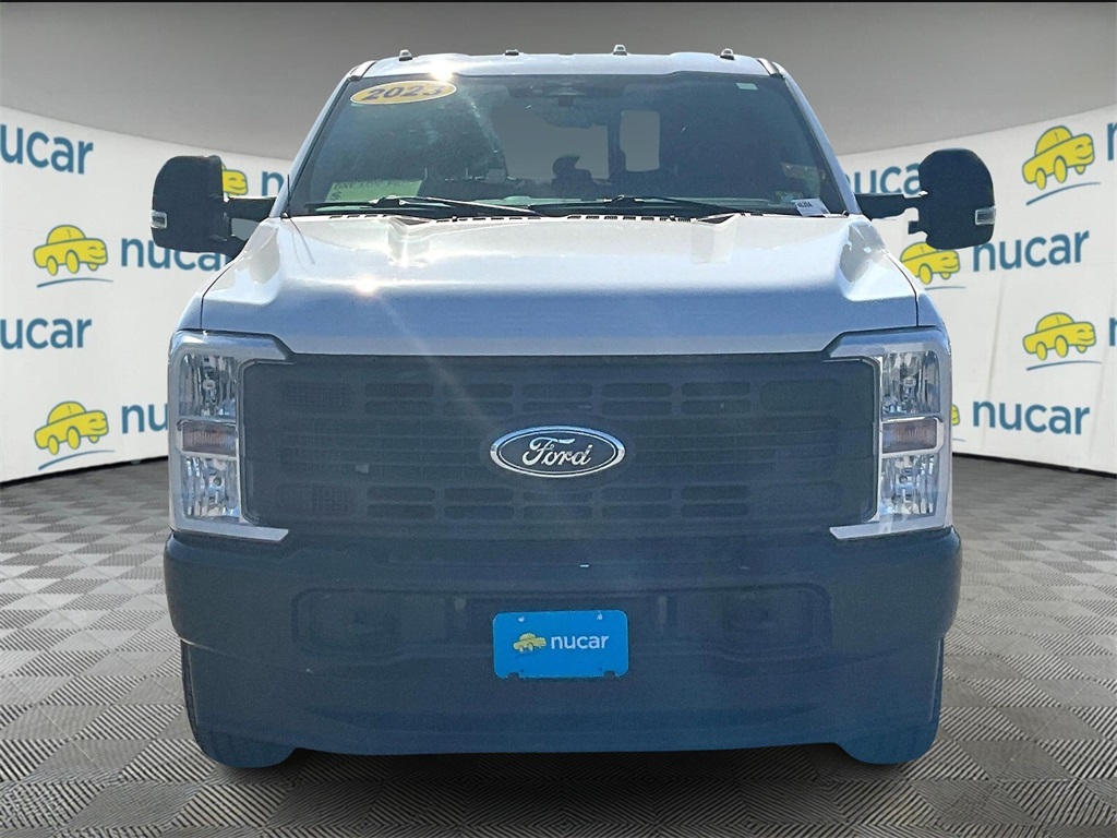 2023 Ford F-350 XL photo 2