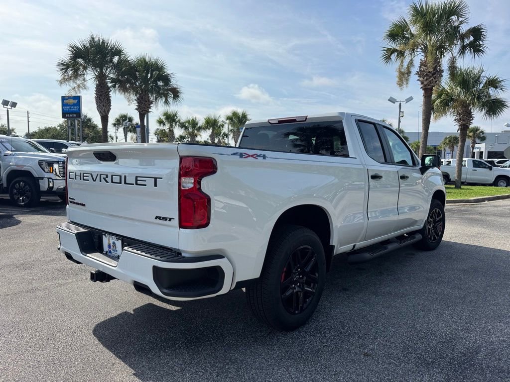 2025 Chevrolet Silverado 1500 RST photo 4