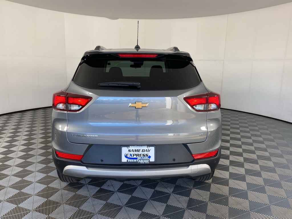 2026 Chevrolet Trailblazer LT photo 3