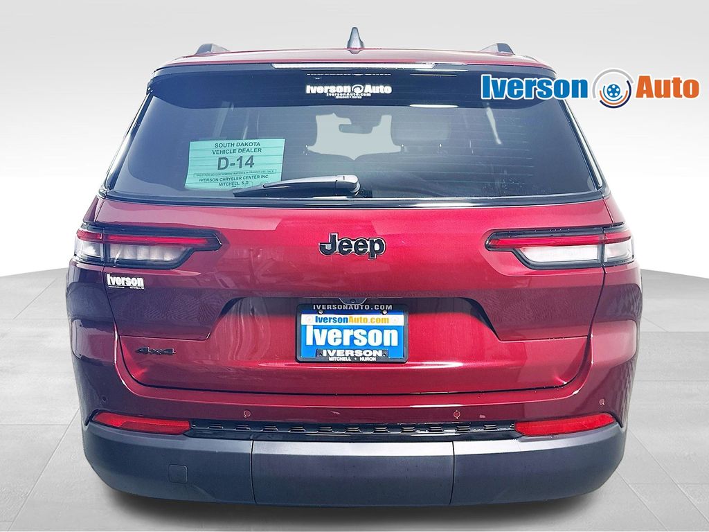 2025 Jeep Grand Cherokee Altitude X photo 3