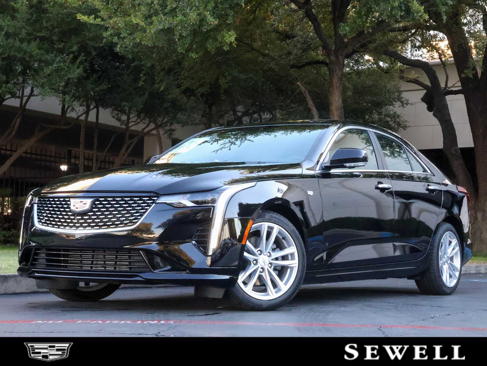 2025 Cadillac CT4 Luxury's photo