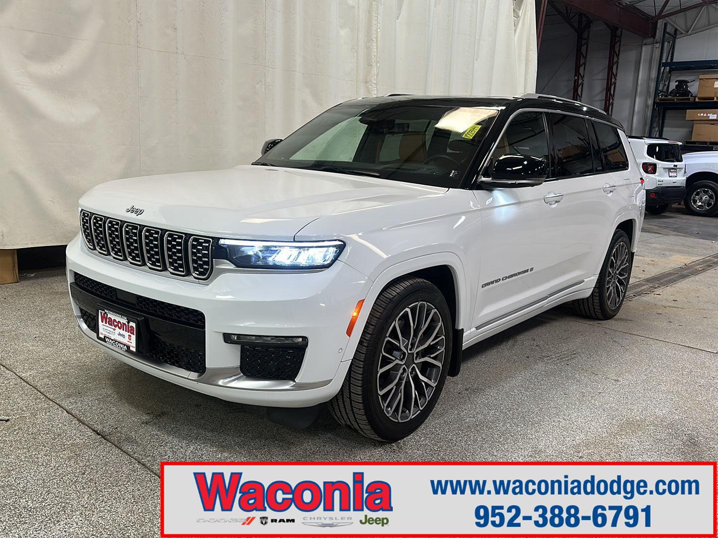 2023 Jeep Grand Cherokee L Summit Reserve's photo