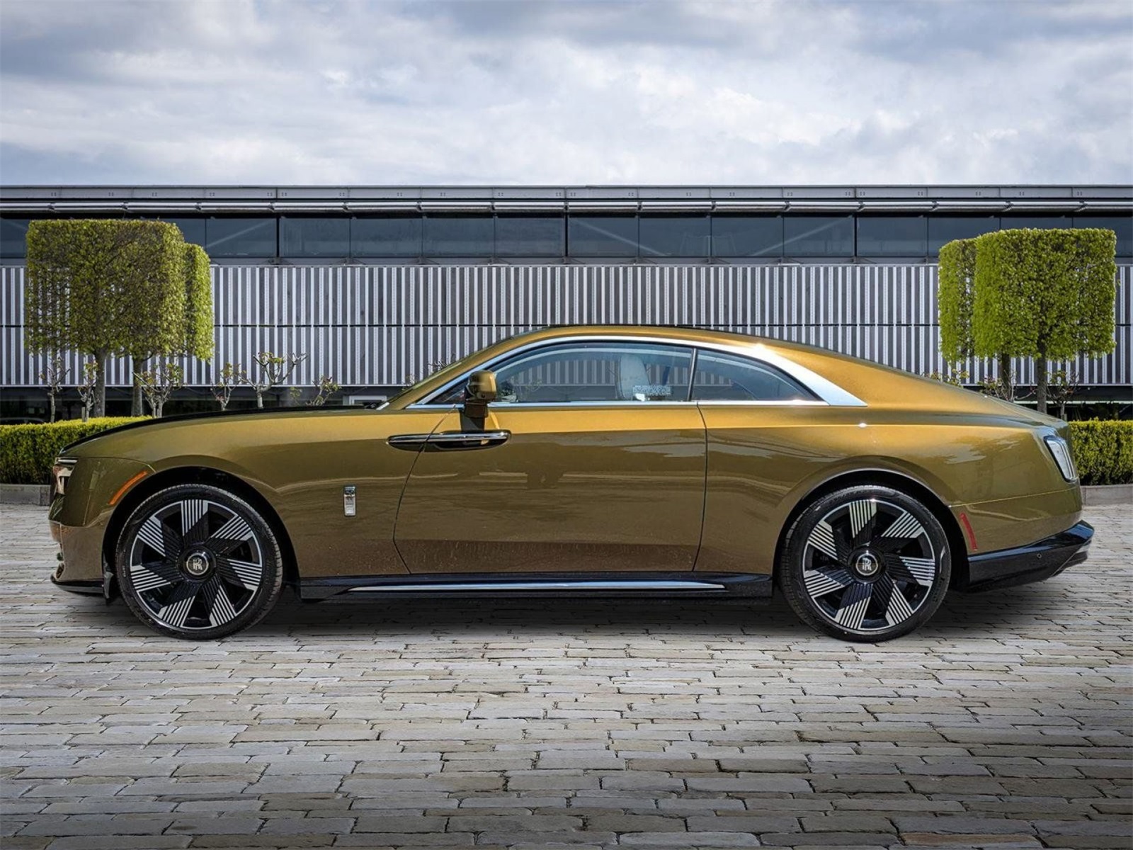 2024 Rolls Royce Spectre RR photo 3