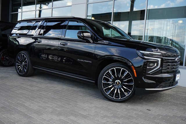 2026 Chevrolet Suburban High Country's photo