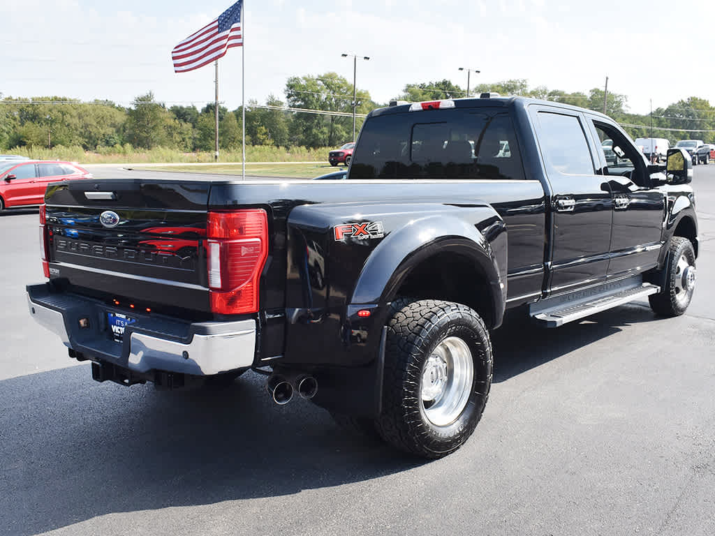 2022 Ford F-350 Lariat photo 11