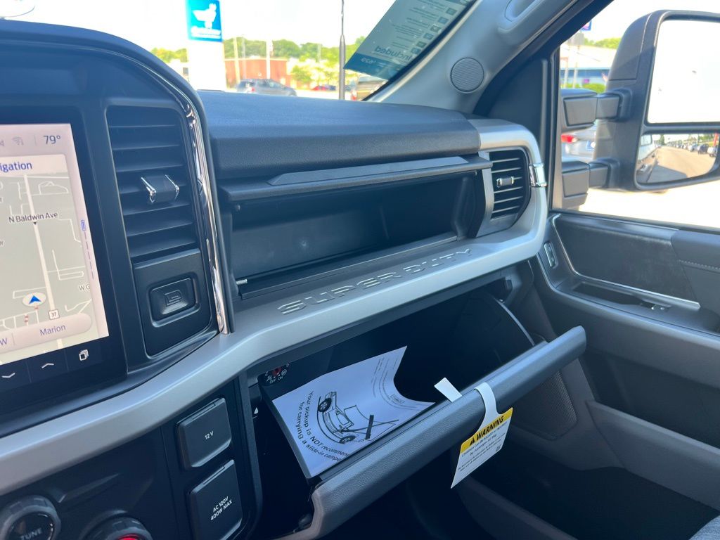 2025 Ford F-350 XLT photo 14