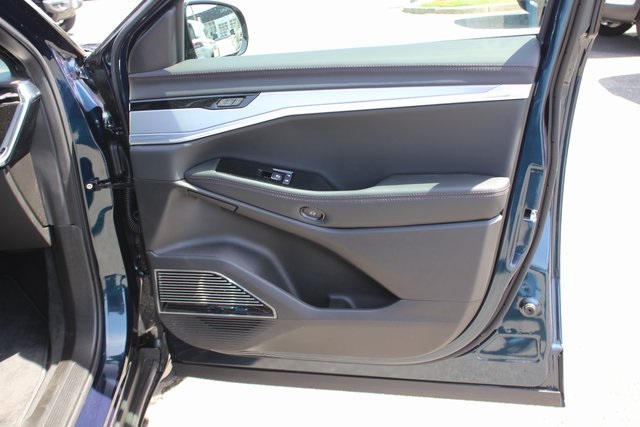 2024 Jeep Wagoneer S Launch Edition photo 28