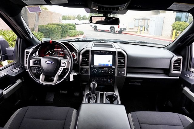 2020 Ford F-150 Raptor photo 21