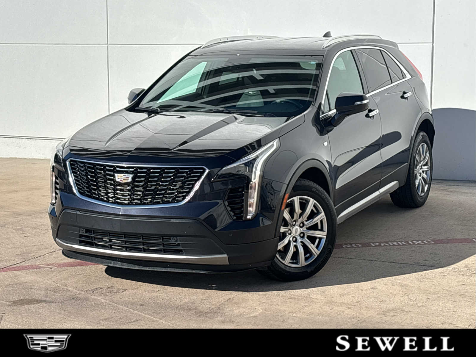 2023 Cadillac XT4 Premium Luxury's photo