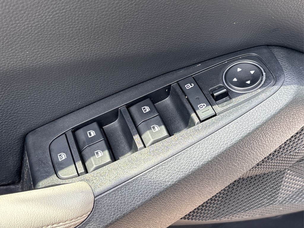 2021 Kia Seltos SX photo 30